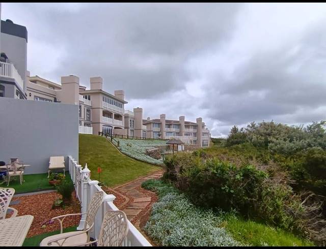 2 BEDROOM APARTMENT FOR SALE IN PINNACLE POINT GOLF ESTATE